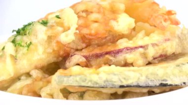 Tempura pirinç kasesi geleneksel Japon yemeği Tendon