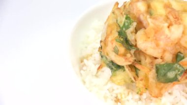 Tempura Kakiage pirinç kasesi Japon geleneksel yemeği Kakiagedon