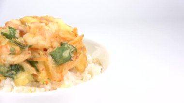 Tempura Kakiage pirinç kasesi Japon geleneksel yemeği Kakiagedon