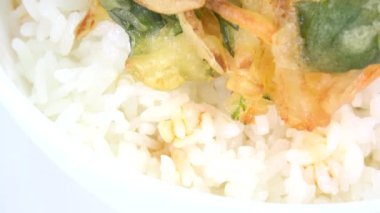 Tempura Kakiage pirinç kasesi Japon geleneksel yemeği Kakiagedon