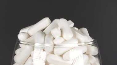 Ek beyaz tablet siyah arkaplan