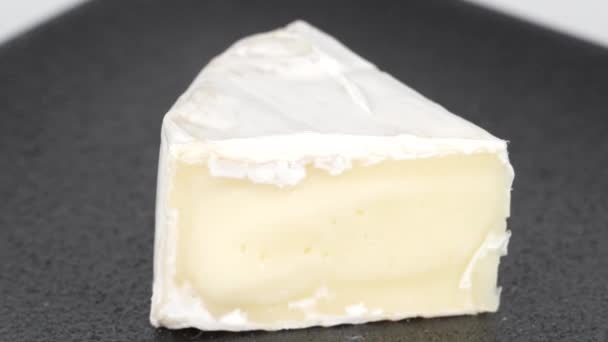 Camembert Cheese Short Video Clip — Stock Video