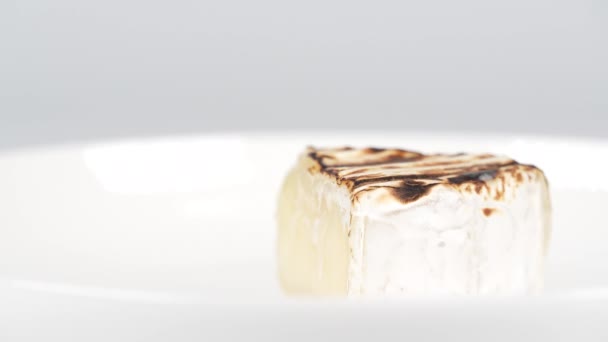 Roasted Camembert Cheese Short Video Clip — Stock Video
