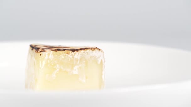 Kavrulmuş Camembert Peyniri Kısa Video Klibi — Stok video