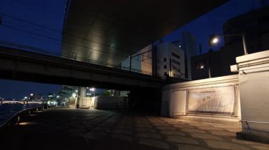 Sumida Nehri Demiryolu Köprüsü, Japonya Tokyo 2025 Gece Manzarası