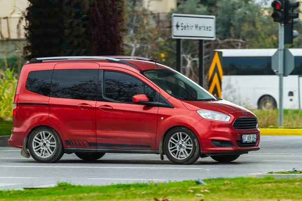 Side Turkey January 2023 Red Ford Tourneo Courier Driving Street — Stock Photo, Image