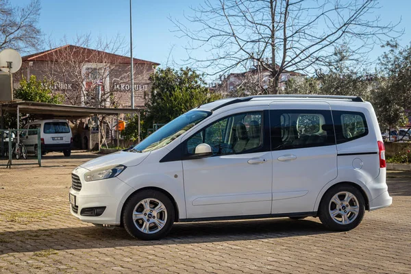 Side Turkey February 2023 White Ford Tourneo Courier Parked Street — Stock Photo, Image