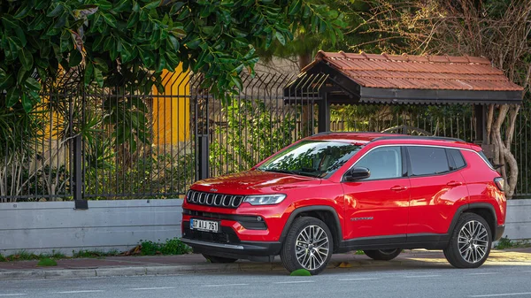 Side Turkey February 2023 Red Jeep Compass Parked Street Warm — Stock Photo, Image