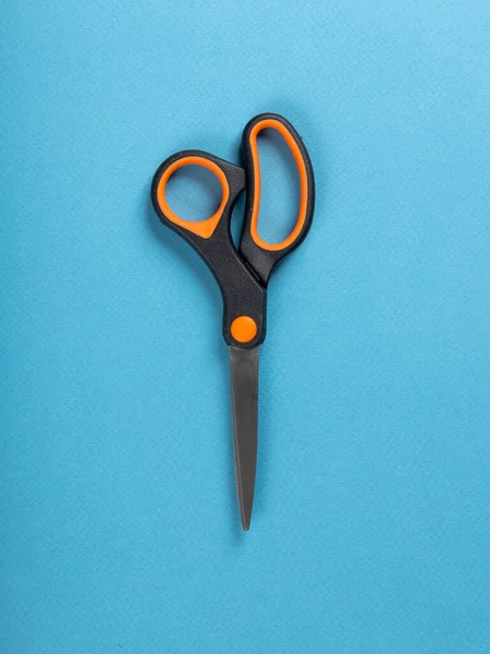 Black Scissors Isolated Blue Background — Stock Photo, Image