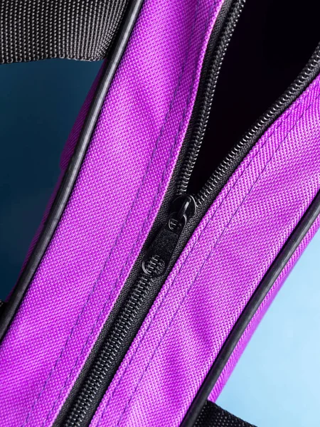 Закрыть Молнию Фиолетовом Фоне Сумки — стоковое фото