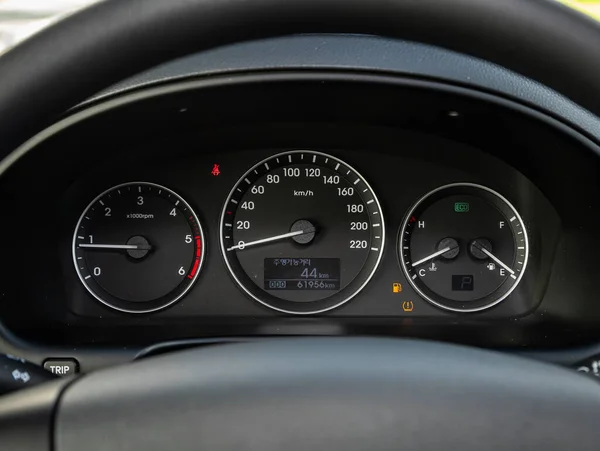 Novosibirsk Russia September 2023 Hyundai Grand Starex Close Speedometer Rpm — Stock Photo, Image
