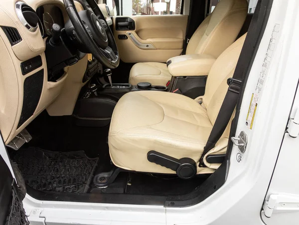 Novosibirsk Russia October 2023 Jeep Wrangler Car Interior Steering Wheel — Stock Photo, Image