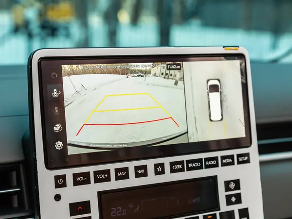 Novosibirsk Ryssland December 2023 Hyundai Staria Backkamera Med Monitor Knappar — Stockfoto