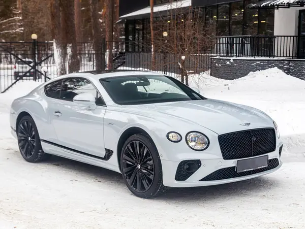 Novosibirsk Russia January 2024 White Bentley Continental Parked City Other — Stock Photo, Image