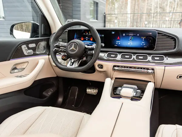 Novosibirsk Russia Febbraio 2024 Mercedes Benz Gle Salone Una Nuova — Foto Stock