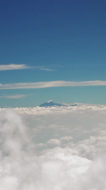 Pico de Orizaba yanardağı ya da Citlaltepetl, Meksika 'nın en yüksek dağıdır. Yüksek kaliteli FullHD görüntüler