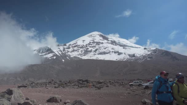 Alpinista Che Arrampica Sul Vulcano Chimborazo Ecuador — Video Stock