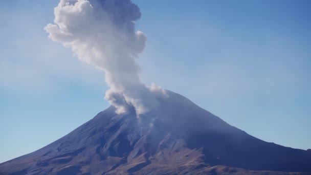 Fumarolef Komt Uit Vulkaan Popocatepetl Krater — Stockvideo