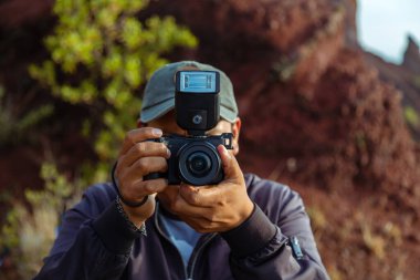 Macera Mercekleri: Turist Fotoğrafçısı Dağ Anlarını Yakaladı