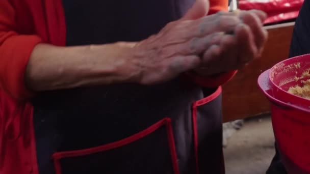 Handcrafted Tlayoyos Video Latin Woman Cooking Zacatlan Puebla — Stock Video