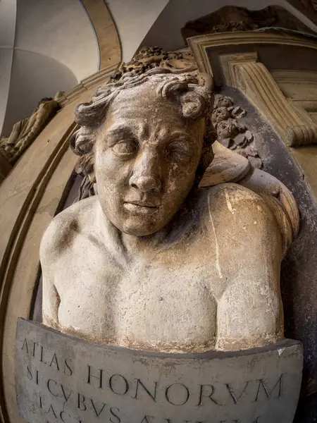 Fornasari Anıtı (1678-1679) - Bologna 'da Archiginnasio