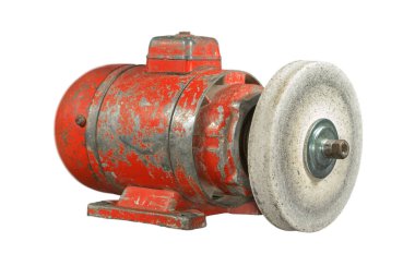 Elektrikli motor ve bileme taşından yapılmış eski bir ev yapımı elektrikli bileme ve öğütme makinesi. Ön-yan görüş. Beyaz arkaplanda izole 