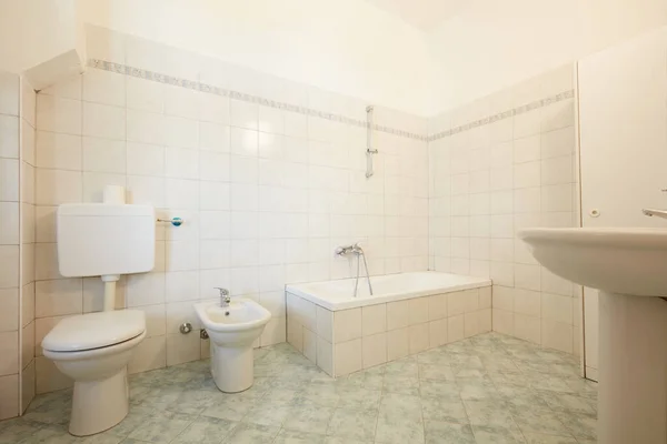Banheiro Simples Interior Apartamento Antiga Casa Campo — Fotografia de Stock