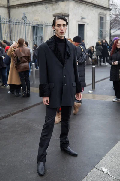 Milan Italy January 2023 Man Black Jacket Sheepskin Collar Turleneck — Foto de Stock