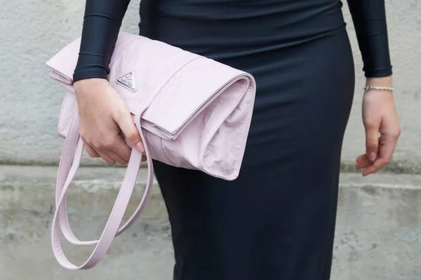 Milan Italy February 2023 Woman Light Pink Prada Leather Bag — Stock Photo, Image