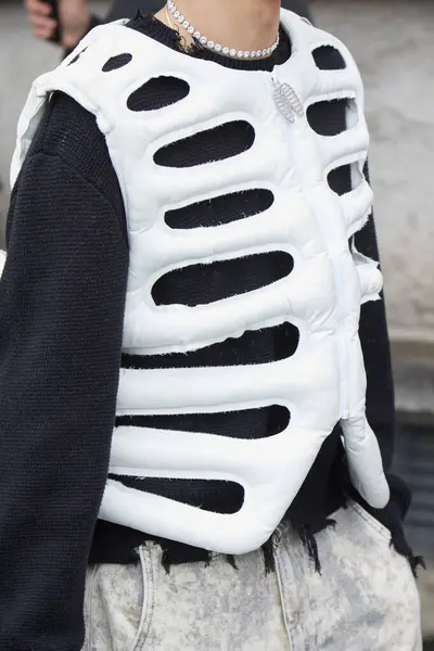 Milan Italy February 2024 Man White Jacket Shape Rib Cage — Stock Photo, Image