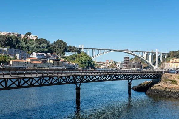 Oporto Portugal Septiembre 2022 Vistas Del Río Duero Con Viaducto —  Fotos de Stock