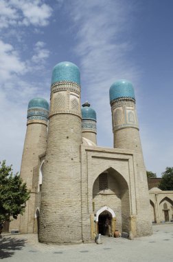 Chor Minor, Khalif Niyaz-kul 'un Madrasah' ı, antik Buhara şehrinde tarihi bir kapıdır.