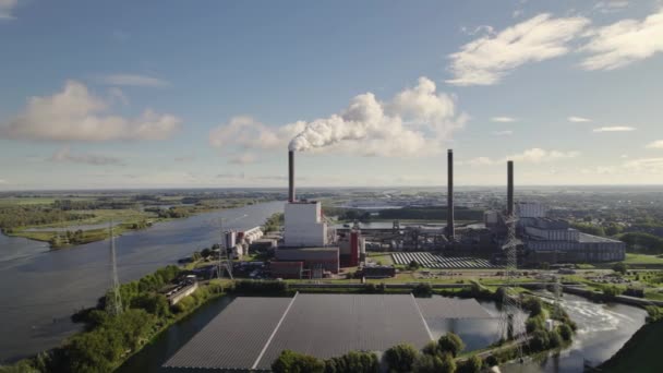 Вид Повітря Нідерланди Ґертруїденберг Вугілля Біомасу Вистрілив Електростанцією — стокове відео