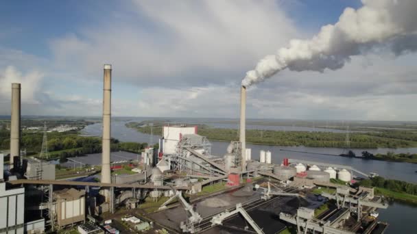 Vista Aérea Los Países Bajos Geertruidenberg Central Eléctrica Carbón Biomasa — Vídeos de Stock