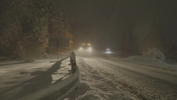 Snow Plow Clearing Road Nigh Winterberg Alemanha — Vídeo de Stock