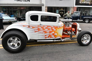 Gösterilecek eski bir araba