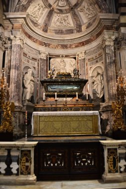 Özellikle Pisa katedralinin