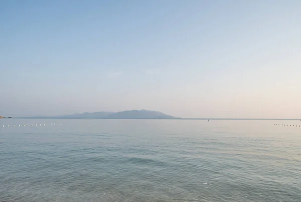 Прекрасний Ранковий Пляж Чисте Небо Море Гарного Дня Пастельних Шпалер Ліцензійні Стокові Зображення