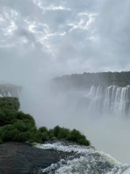 Iguazu Şelaleleri, Şelaleler, Şelaleler, Şelaleler, Ormanlar Iguazu Arjantin, UNESCO 'nun Dünya Mirası Bölgesi.