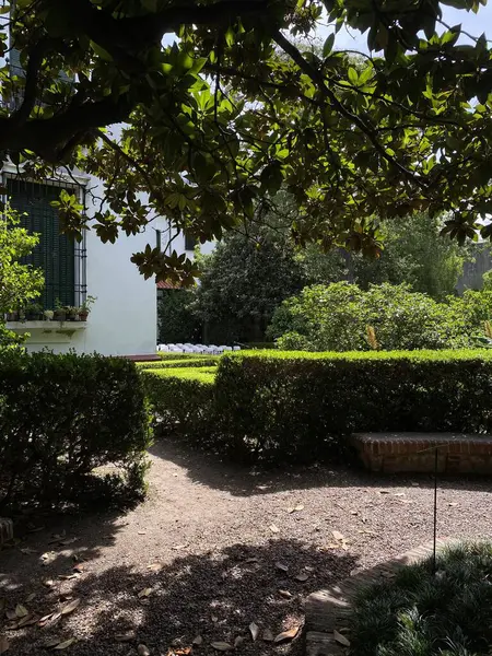 Enrique Larreta Müzesi 'ndeki avlu, Buenos Aires, Arjantin.