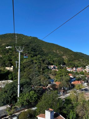 Salta, Arjantin - San Bernardo Tepesine giden Kablolu Araç İstasyonu 