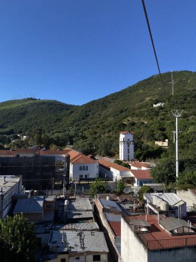 Salta, Arjantin - San Bernardo Tepesine giden Kablolu Araç İstasyonu 