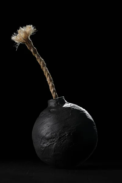 黑色圆形炸弹 导火索象征恐惧 危机或危险的暴力 — 图库照片