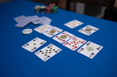 Teksas 'ta poker oynayan arkadaşlar.