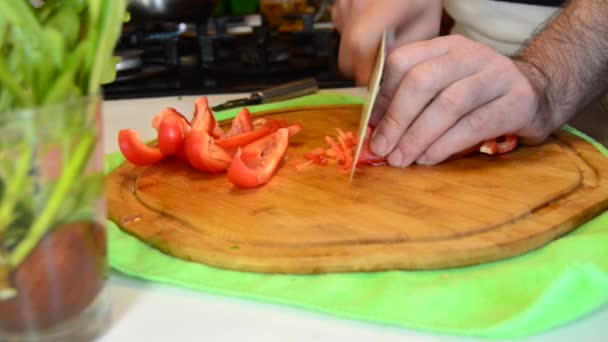 Cutting Red Bell Pepper Cleaver Close Chefs Hands Healthy Food — Vídeo de stock