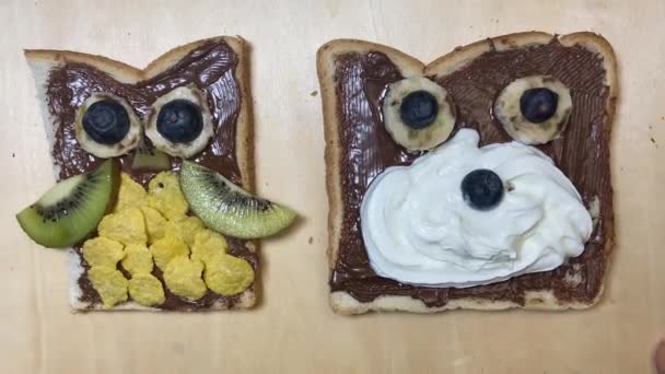 Креативный Завтрак Детей Искусство Еды Сова Медведь Шоколад Форме Животного — стоковое видео