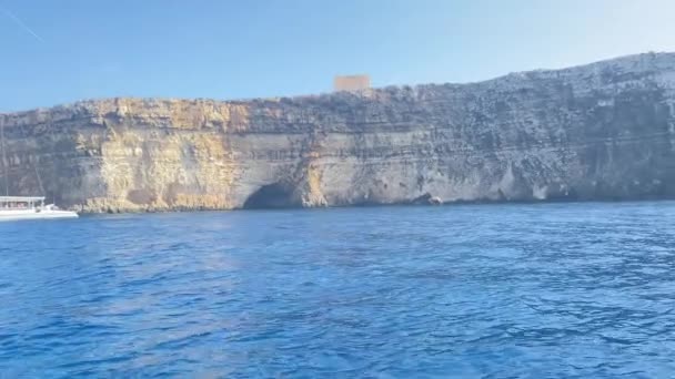Jaskinie Santa Maria Comino Malta Wycieczka Statkiem Wakacje Morzu Śródziemnym — Wideo stockowe