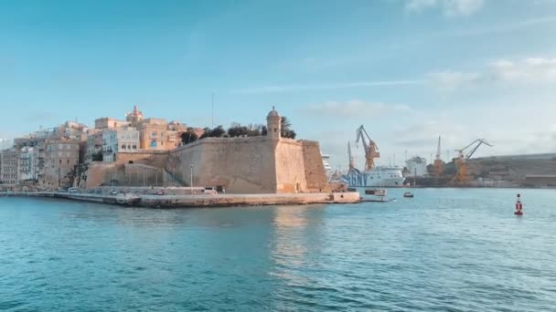 Gardjola Bahçeleri Senglea Point Sahili Malta Deniz Manzarası Yüksek Kalite — Stok video