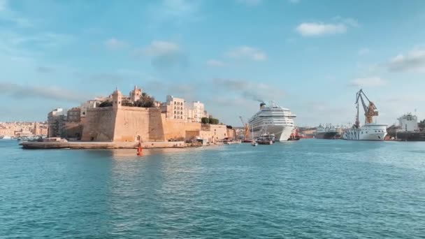 Валетта Мальта Вересня 2023 Року Гарденіола Сенгла Пойнт Біч Відкриває — стокове відео
