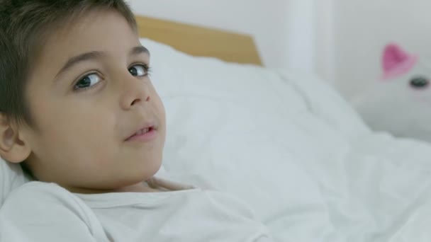 Asthma Attack Young Child Lying Bed Coughs Mom Gives Him — Stock Video